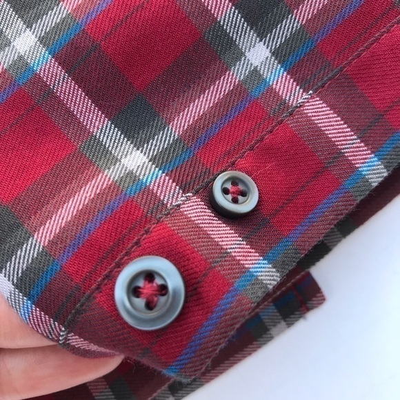 Van Heusen Red Plaid Button Down Pocket Shirt M - Picture 4 of 7